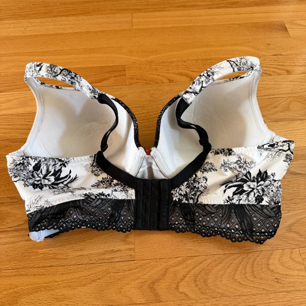 Cacique Black and White Boost Plunge Bra Size 40DD - Picture 2 of 12